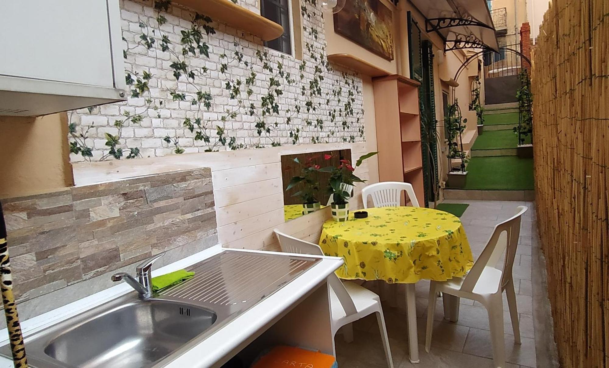 Ribero'S Home - Center - Quite Zone Sanremo Exterior photo